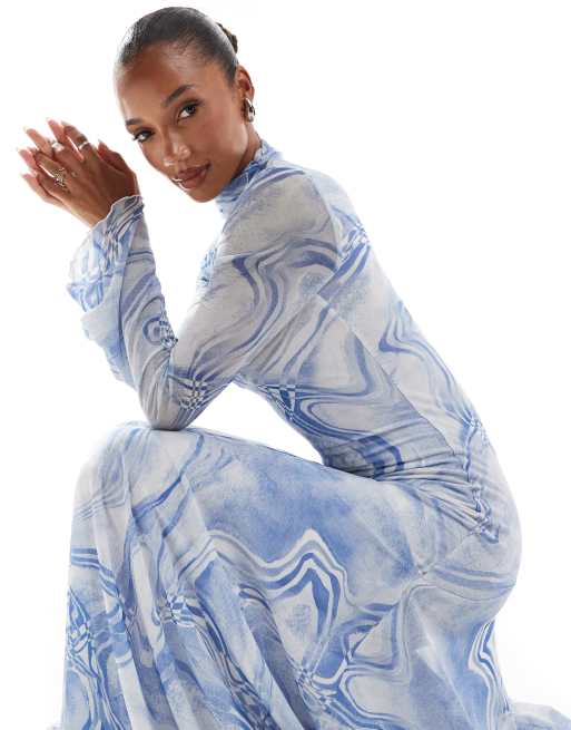 ASOS DESIGN - Højhalset og langærmet maxikjole i A-form med blåt abstrakt print, 2 af 4