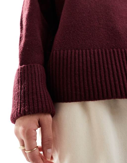 ASOS DESIGN - Højhalset trøje med ærmekanter med opsmøg i bordeaux strik, 3 af 4