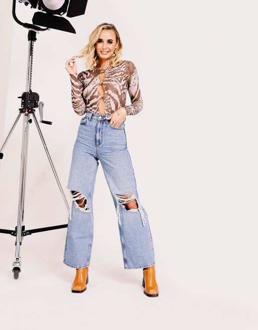 ASOS DESIGN - Højtaljede afslappede Dad-jeans med flænger i lys vask i bomuld - MBLUE