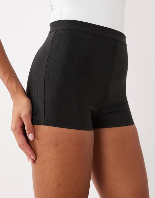 ASOS DESIGN højtaljede bandage-minishorts i sort, 4 af 5