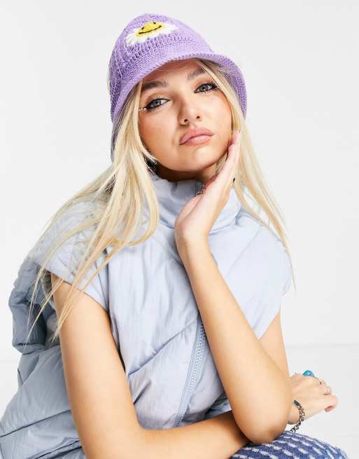 ASOS DESIGN - Hæklet bøllehat med smileydetaljer, 3 af 4