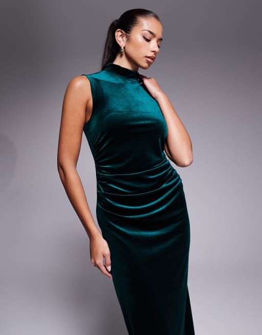 ASOS DESIGN – Hochgeschlossenes, ärmelloses Maxikleid aus Samt in Dunkelgrün, 2 von 4