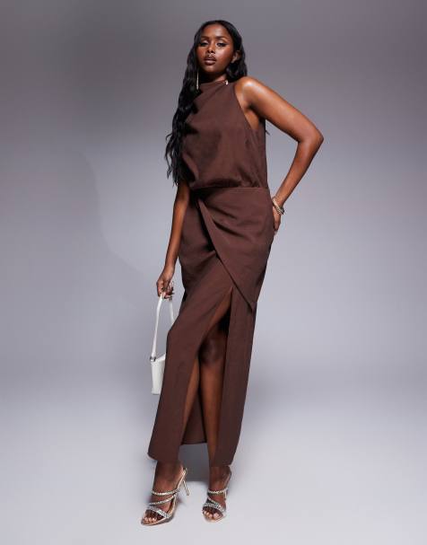 ASOS DESIGN – Hochgeschlossenes, drapiertes Midikleid in dunklem Schokobraun - view 1