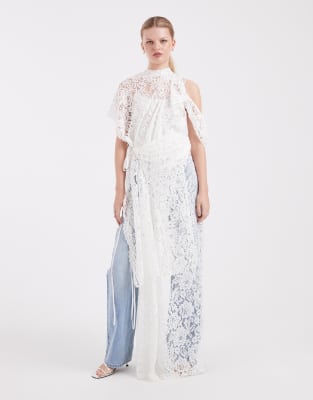 ASOS DESIGN - Hochgeschlossenes Maxikleid aus Spitze in Ecru mit gebundener Seite-Weiß