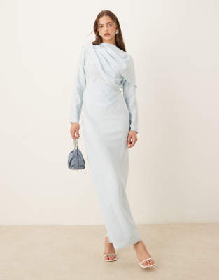ASOS DESIGN - Hochgeschlossenes Maxikleid in Hellblau mit drapiertem Oberteil