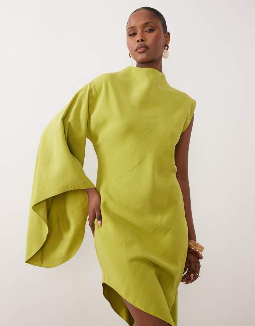 ASOS DESIGN – Hochgeschlossenes Maxikleid in Hellgrün mit einem Ärmel und asymmetrischem Saum, 2 von 4