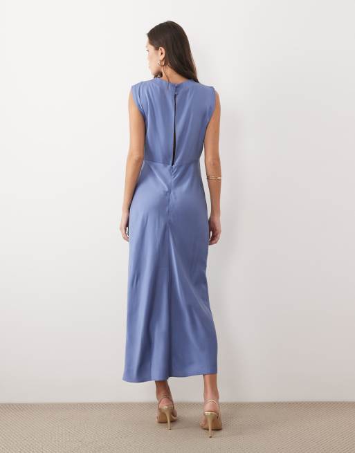 ASOS DESIGN – Hochgeschlossenes Midikleid aus Satin in Blau mit gerafftem Oberteil, 4 von 4
