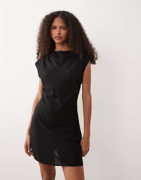 ASOS DESIGN – Hochgeschlossenes Minikleid in Schwarz - view 1