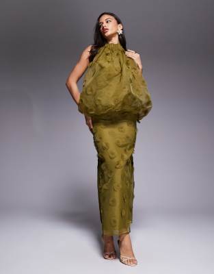 ASOS DESIGN - Hochgeschlossenes Neckholder-Maxikleid aus Organza in Dunkelgrün