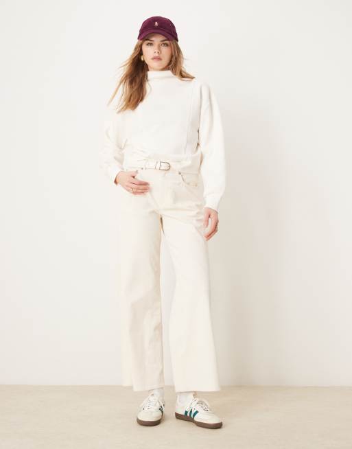 ASOS DESIGN – Hochgeschlossenes Sweatshirt in Creme mit Korsettnähten, 3 von 4