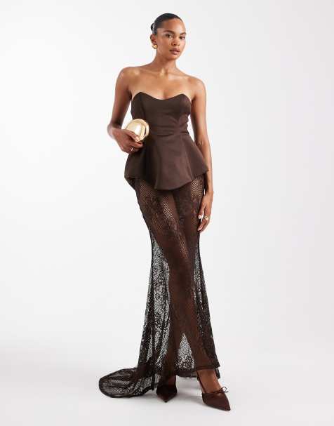 ASOS DESIGN – Hochwertiges, figurbetontes Kleid aus neoprenartigem Stoff in Braun mit Maxirock aus Spitze - view 1