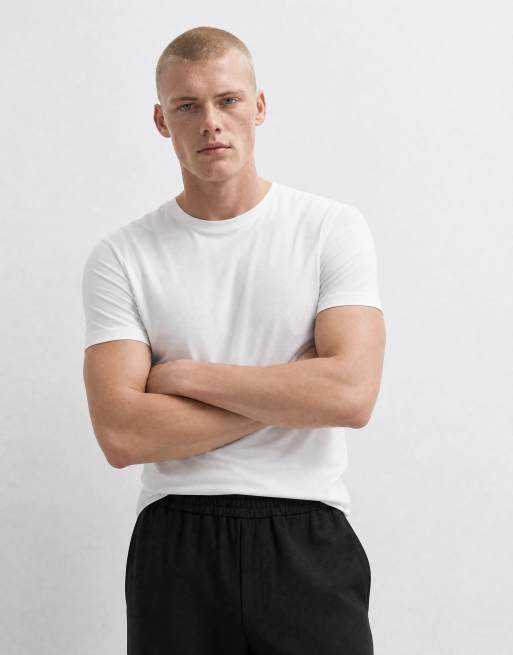 ASOS DESIGN – Hochwertiges schmales T-Shirt aus SUPIMA®-Baumwolle in Weiß, 6 von 10