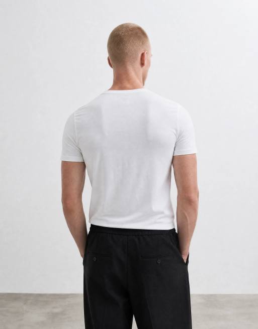ASOS DESIGN – Hochwertiges schmales T-Shirt aus SUPIMA®-Baumwolle in Weiß, 8 von 10