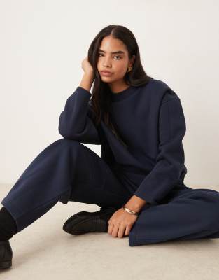 ASOS DESIGN - Hochwertiges, schweres Oversize-Sweatshirt in Marineblau mit Kokonärmeln, 500 g/m²