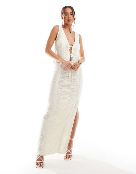 ASOS DESIGN – Hochwertiges Set in Cremeweiß aus vorn gebundener Weste und Maxirock mit Fransenbesatz - view 1