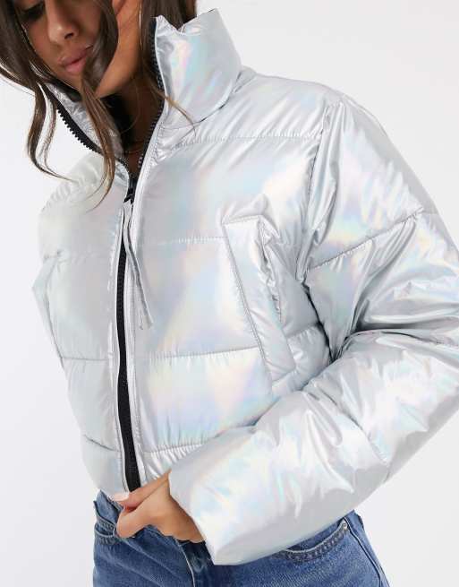 Holographic bubble outlet coat