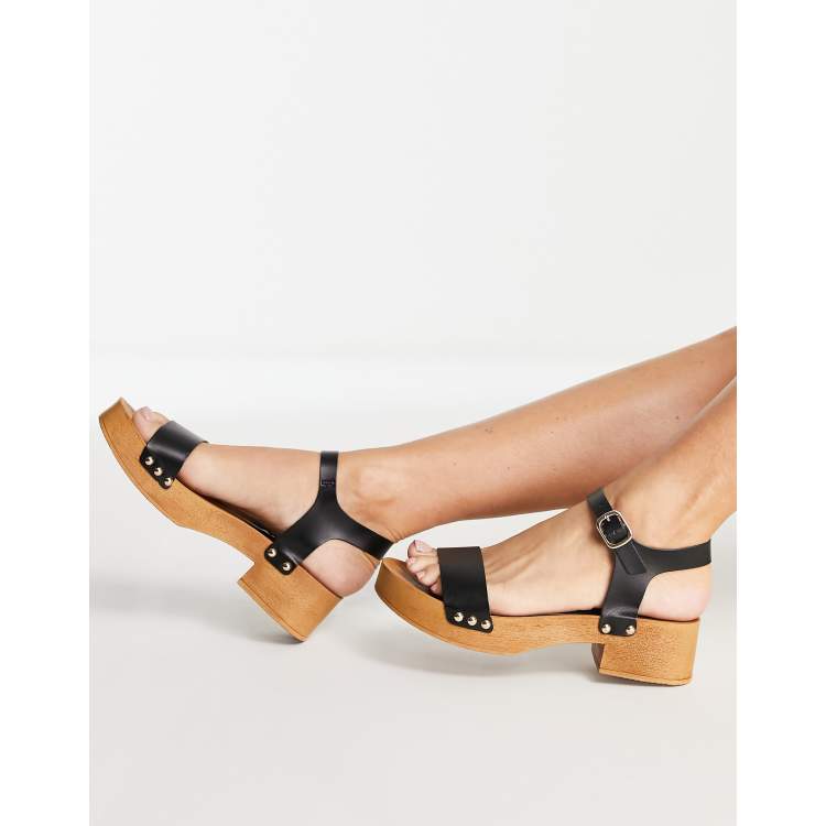 Black clog 2025 sandals heels