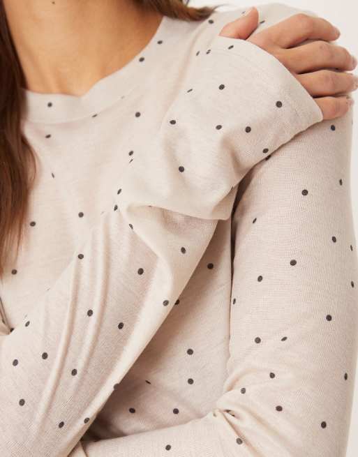 ASOS DESIGN - Honey - Top de pyjama près du corps à manches longues et pois - Crème, 3 de 4