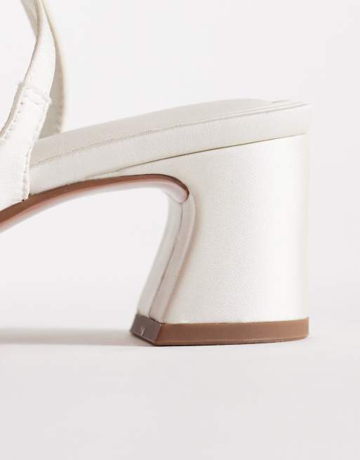 ASOS DESIGN – Honeybee – Benvita sandaler med halvhöga blockklackar, 2 av 4