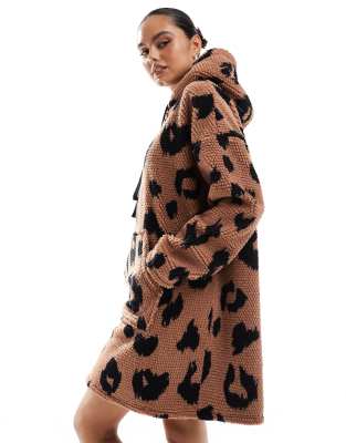 honeycomb oversized lounge hoodie in leopard print-Multi