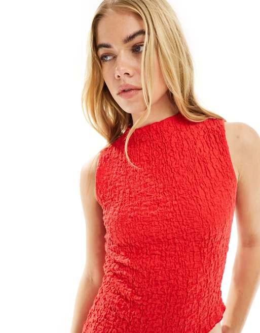 ASOS DESIGN - Hooggesloten top met textuur in rood, deel van co-ord set