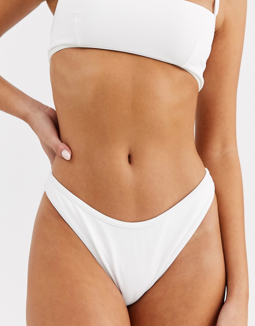 ASOS DESIGN - Hoogopgesneden skinny hipster-bikinibroekje met hoge taille van witte ribstof