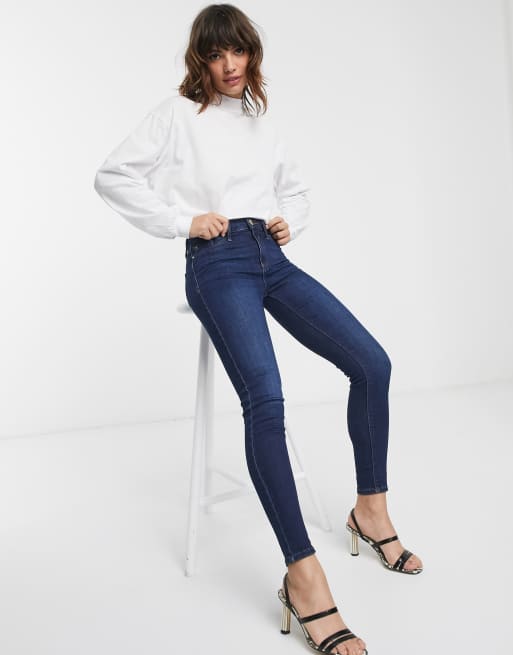 ASOS DESIGN - Hoogsluitend T-shirt met lange mouwen in wit, 4 van 4