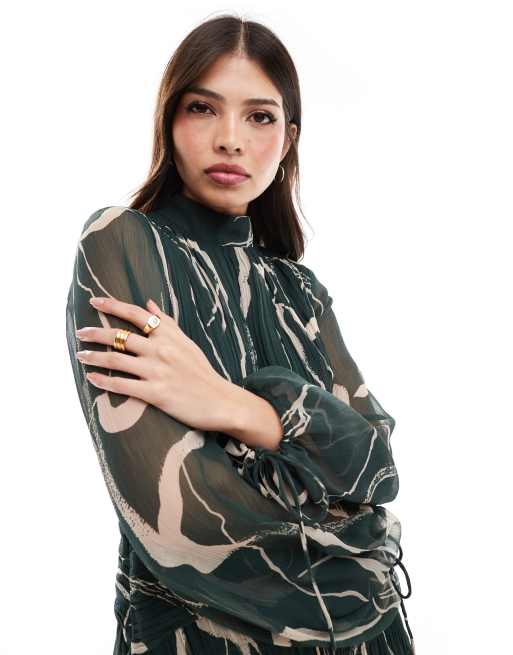 ASOS DESIGN - Hoogsluitende gerimpelde maxi-jurk met chevron-details in donkere kronkelprint, 3 van 4