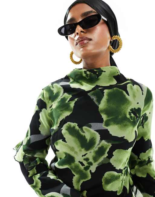 ASOS DESIGN - Hoogsluitende maxi-jurk met asymmetrische ruches en bloemenprint, 2 van 4