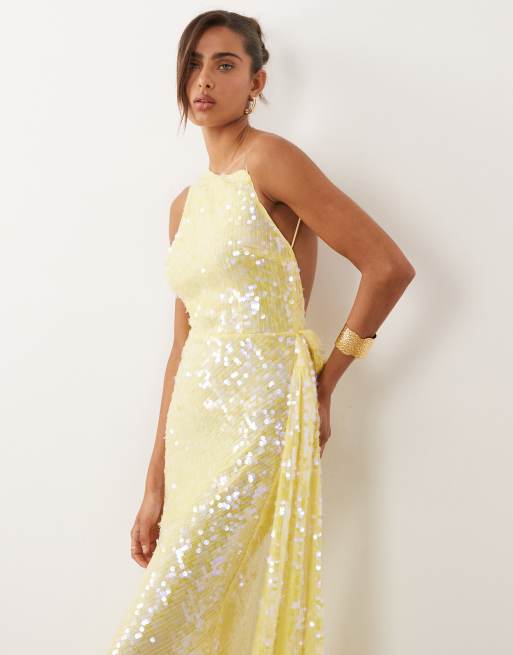 ASOS DESIGN - Hoogsluitende maxi jurk met gedrapeerde achterkant en gele lovertjes, 4 van 4