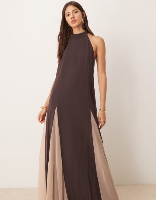 ASOS DESIGN - Hoogsluitende maxi jurk van chiffon met rok met contrasterende godetplooien in bruin, 4 van 4