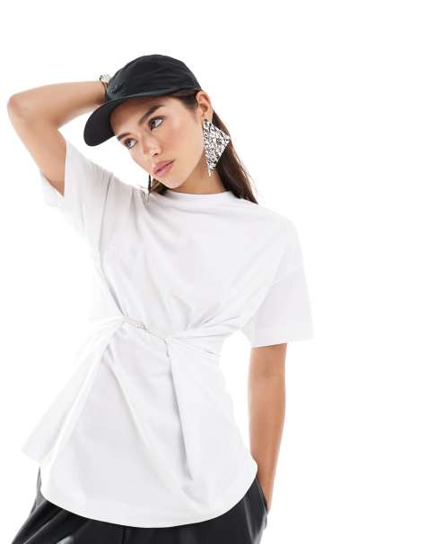 ASOS DESIGN hook and eye t-shirt in white - view 1