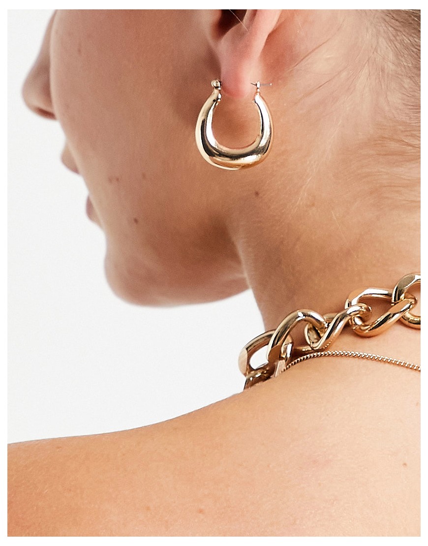 ASOS DESIGN hoop earring in chubby square design in gold tone