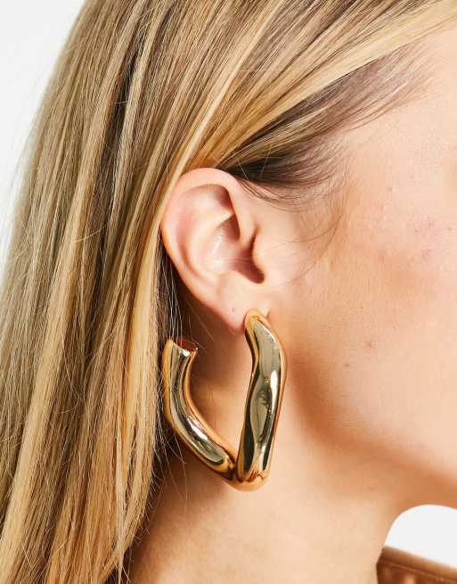 LARGE GOLD SPINE HOOPS EARRINGS