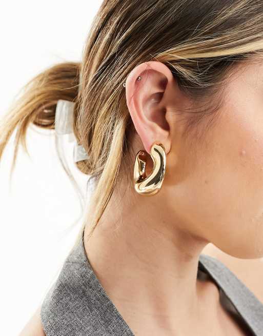 ASOS DESIGN hoop earrings in wide bevelled design in gold tone, 4 of 4