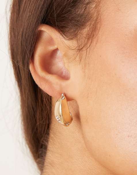 ASOS DESIGN hoop earrings with angular design in gold tone - view 1