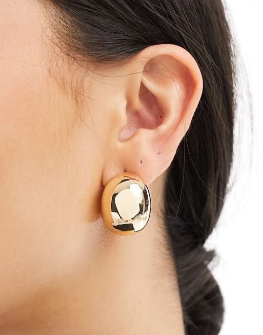 ASOS DESIGN hoop earrings with bubble detail in gold tone, 4 of 4