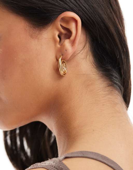 ASOS DESIGN - Hoop-øreringe med hvirveldetalje i børstet guldfarve, 4 af 4