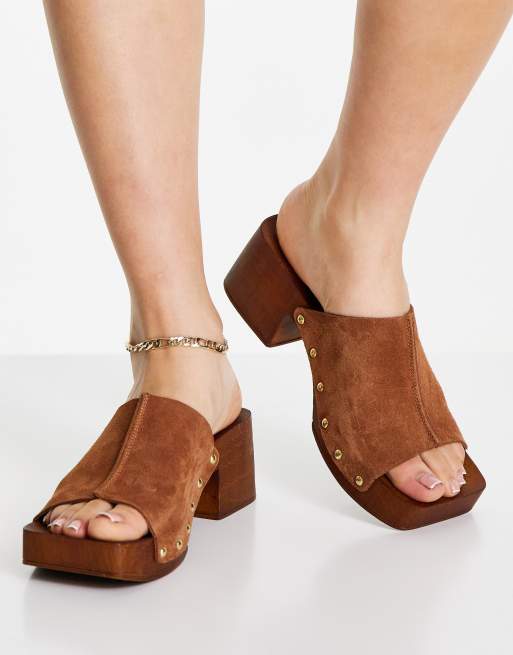 ASOS DESIGN – Hopscotch – Ljusbruna, halvhöga klacksandaler i mocka , 3 av 4
