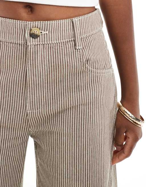 ASOS DESIGN – Horseshoe-Hose in gestreiftem Braun mit Laschendetail an der Taille, 5 von 5