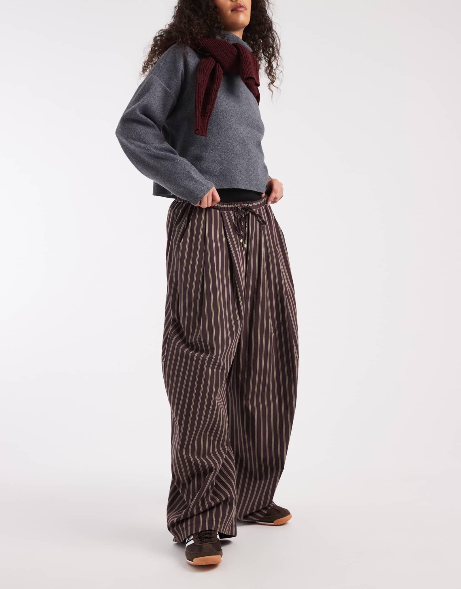 Дизайнерские брюки-подковы ASOS в сливовую полоску