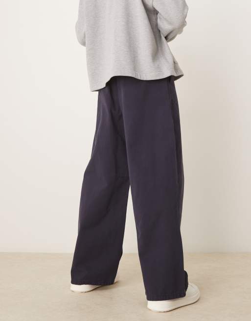 ASOS DESIGN horseshoe twill pants with pleat in navy, 3 of 5