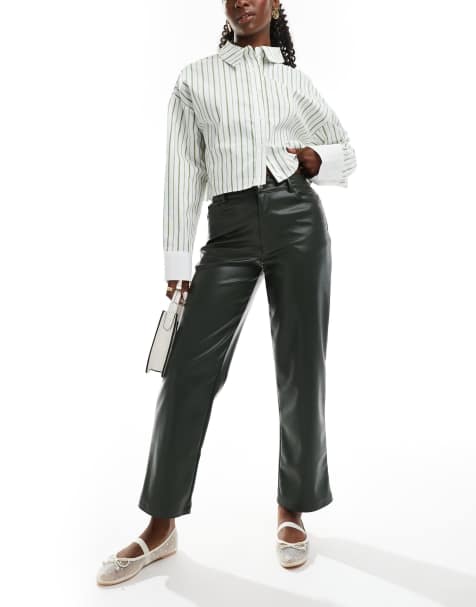 ASOS DESIGN – Hose aus Kunstleder in dunklem Khaki mit geradem Schnitt - view 1