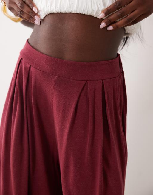 ASOS DESIGN – Hose aus Viskose-Leinenmix in Beerenrot mit superweitem Bein, 3 von 5