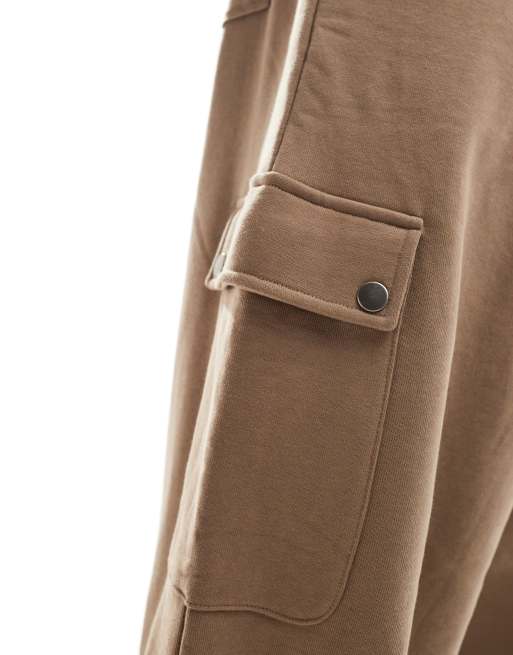 ASOS DESIGN – Hose in Braun mit Cargotaschen-Detail und Ballon-Beinschnitt, 2 von 5