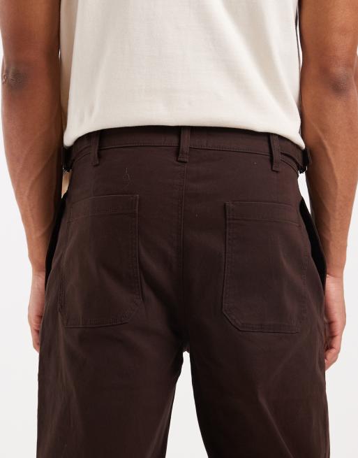 ASOS DESIGN – Hose in Braun mit geradem Schnitt, Bundfalten und seitlichen Abnähern, 5 von 5