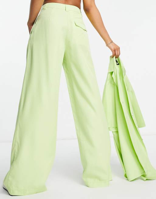ASOS DESIGN – Hose in hellem Apfelgrün mit Vintage-Design und weitem Bein, Kombiteil, 2 von 4