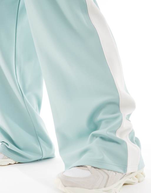 ASOS DESIGN – Hose in Minzgrün mit weitem Bein und farblich abgesetzter Stoffbahn, 3 von 5