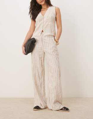 ASOS DESIGN - Hose in Natur mit lockerem, geradem Schnitt, Leinenanteil und welligem Streifenmuster-Bunt