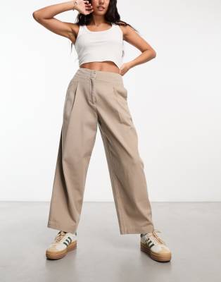 ASOS DESIGN - Hose in Pilzbeige mit weitem Beinschnitt-Neutral